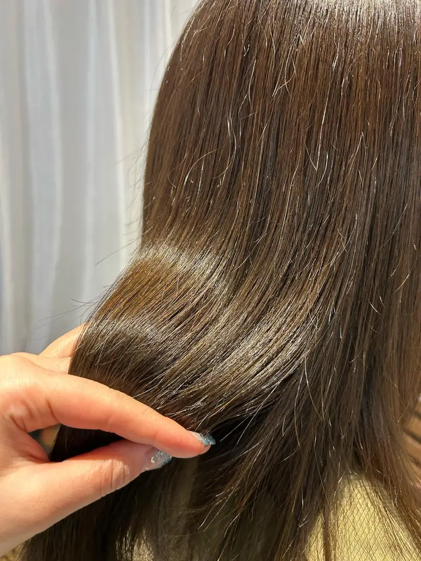 カラー ナチュラルレイヤー |艶髪|AYAKOのヘアスタイル