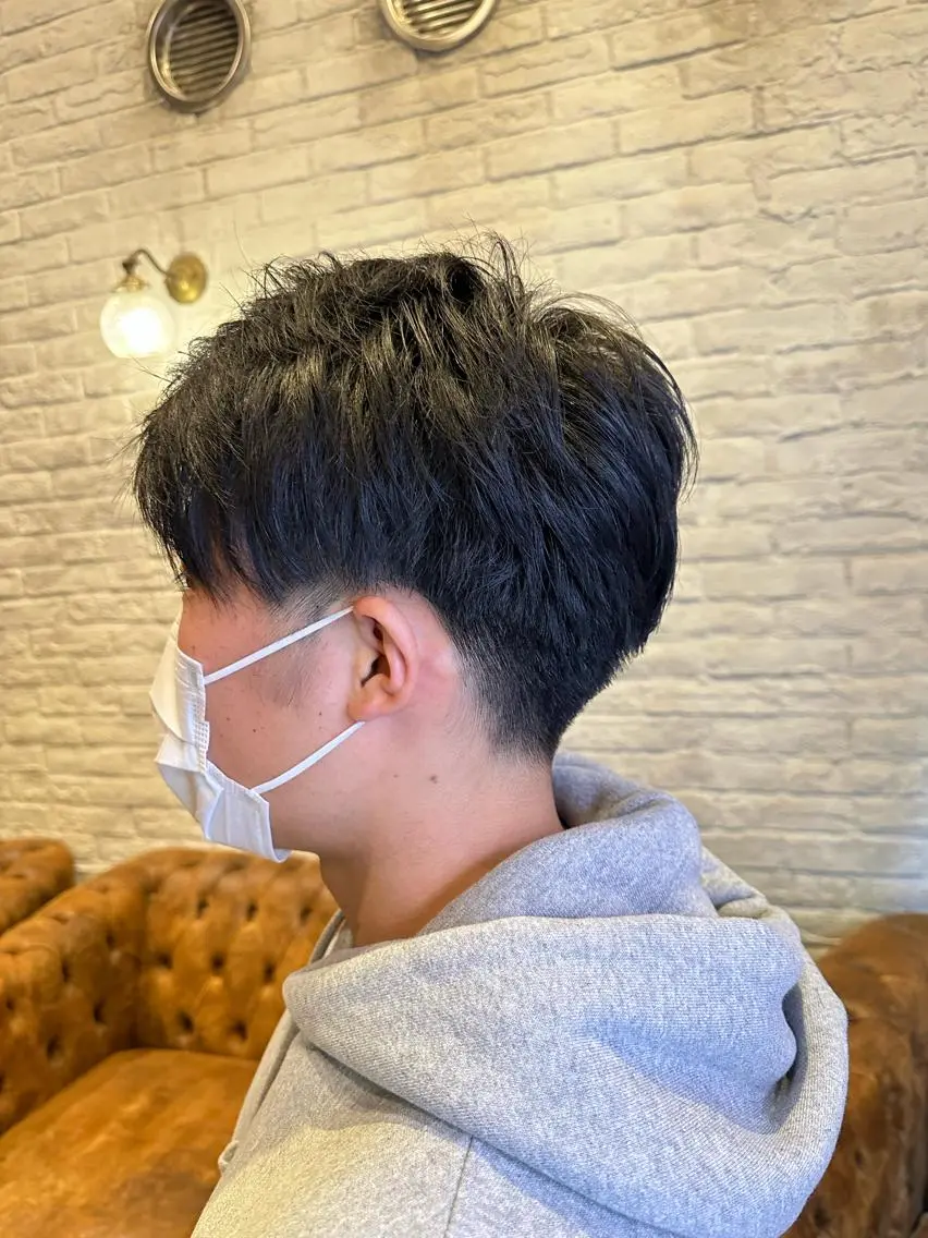 ショート ヘアアレンジ メンズ ツーブロック 刈り上げ 🫧RYOグレージュ /透け感カラー🫧のヘアスタイル