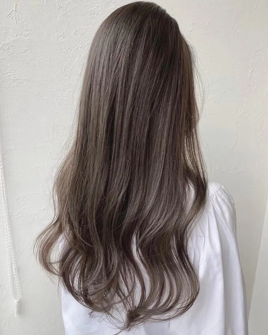 カラー アッシュ アッシュグレー ブリーチダブルカラー 【koide】のヘアスタイル