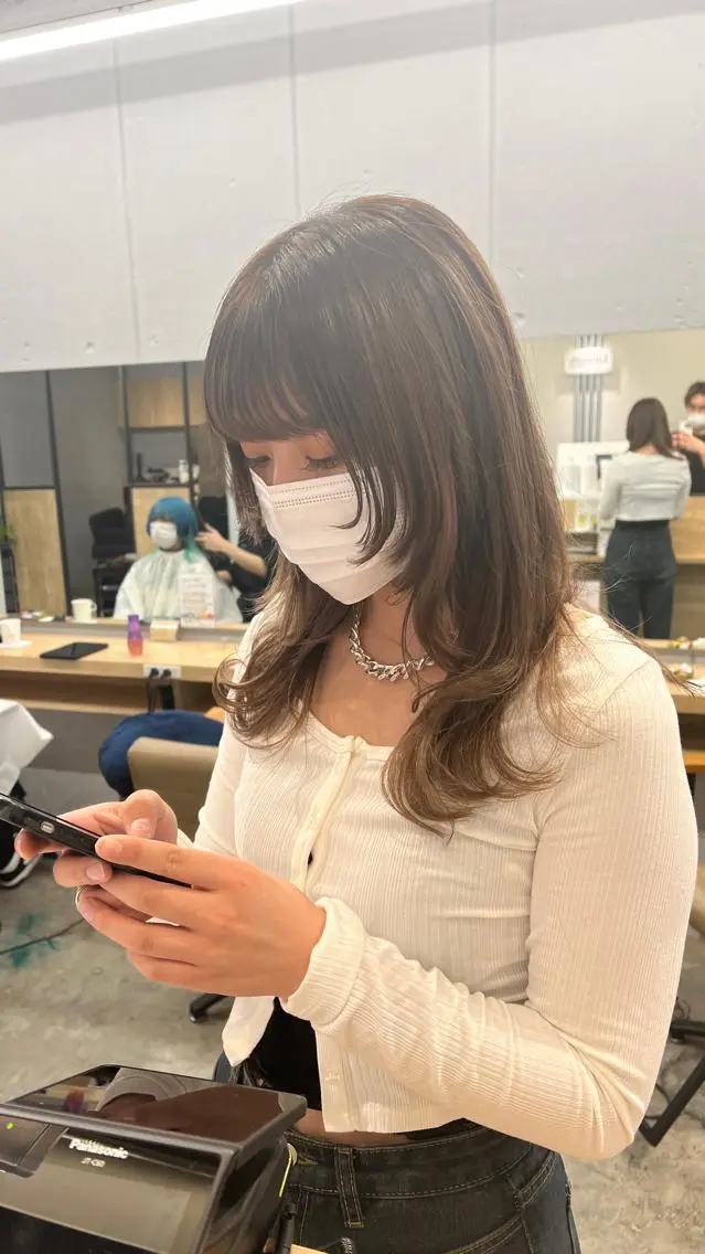 ロング ロング ウルフカット ブリーチ毛の縮毛矯正 ハイトーン/岡本智樹のヘアスタイル