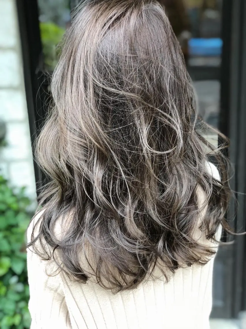 カラー カット ヘアカラー パーマ トリートメント 🎊LUZ🎊_公 式_🩵髪質改善🩵のヘアスタイル
