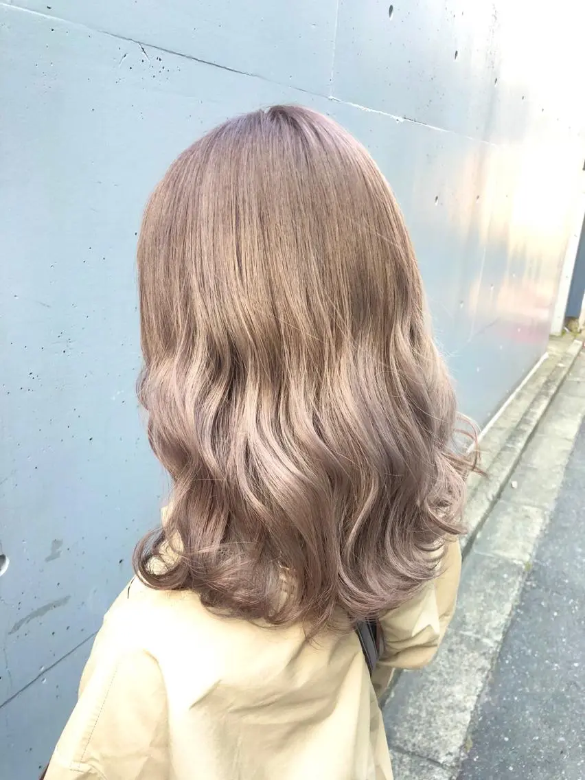 ミディアム カラー シールエクステ バレイヤージュ ベージュカラー ダブルカラー グラデーションカラー カット ヘアカラー トリートメント 🧡艶髪/エクステ 🫧🧡YUKI❄️のヘアスタイル