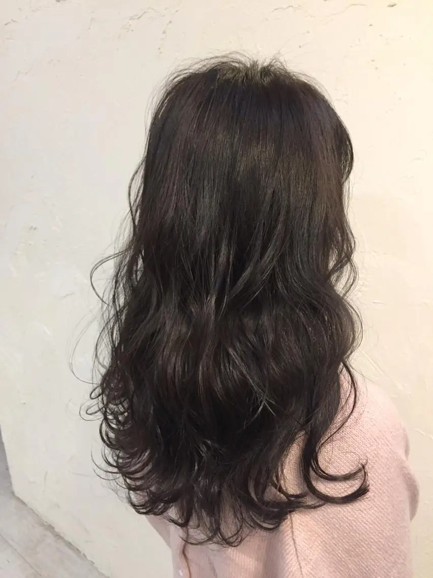 ロング カラー ブリーチ ピンクカラー バイオレットカラー 韓国レイヤー外国人風 透明感カラー髪質改善のヘアスタイル