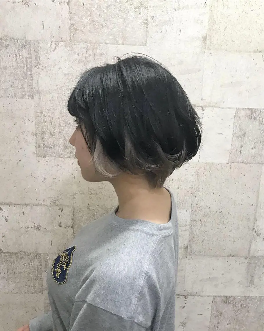 ショート カラー ブリーチ インナーカラー/天神 ブリーチ/吉田のヘアスタイル