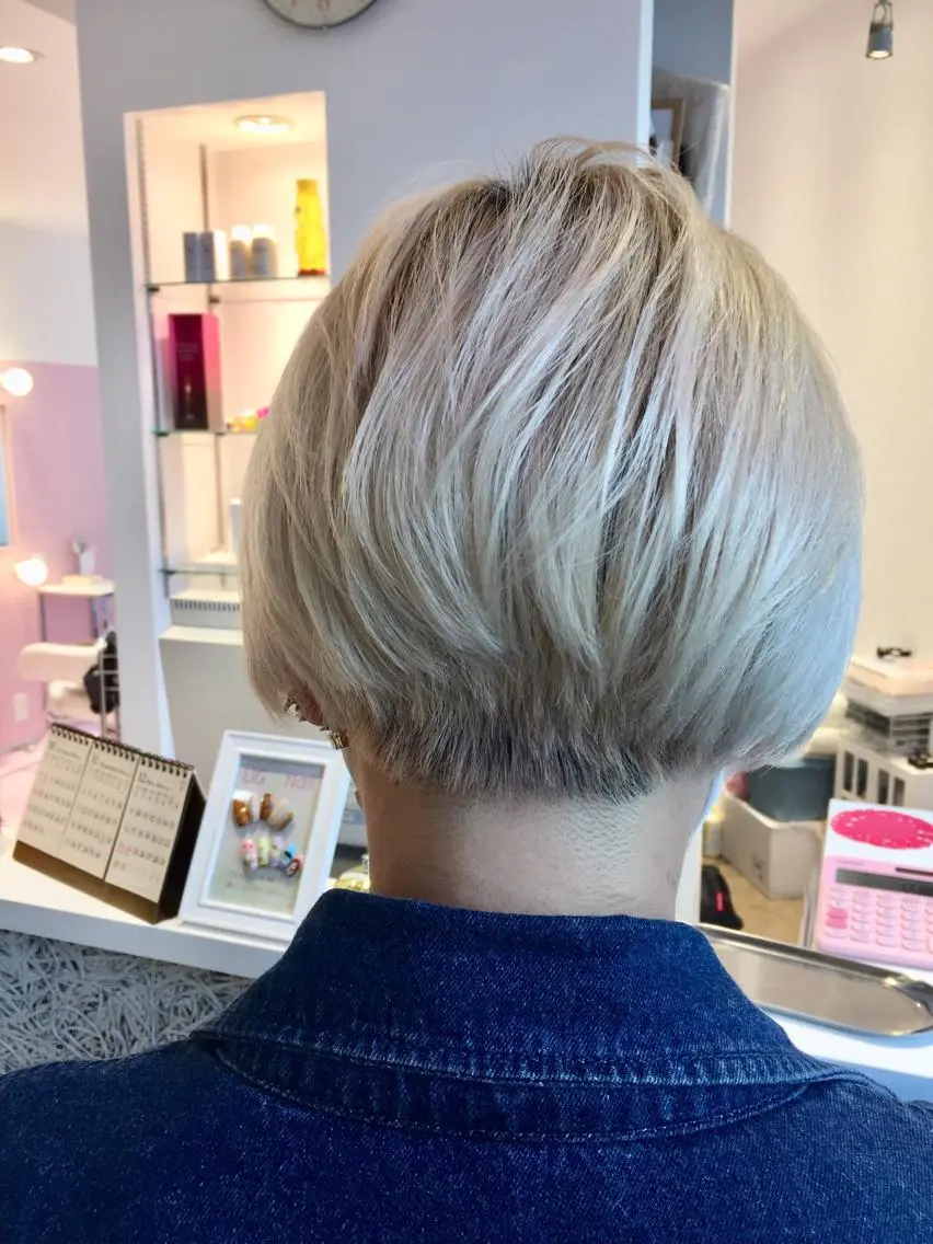 ショート ショートヘア カット ヘアカラー トリートメント 所渉/韓国レイヤー /ウルフカットのヘアスタイル