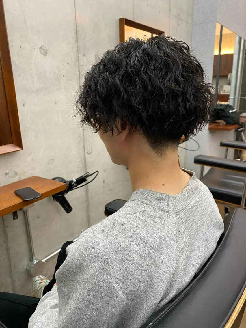 パーマ メンズ ハイトーン/デザイン hirokiのヘアスタイル