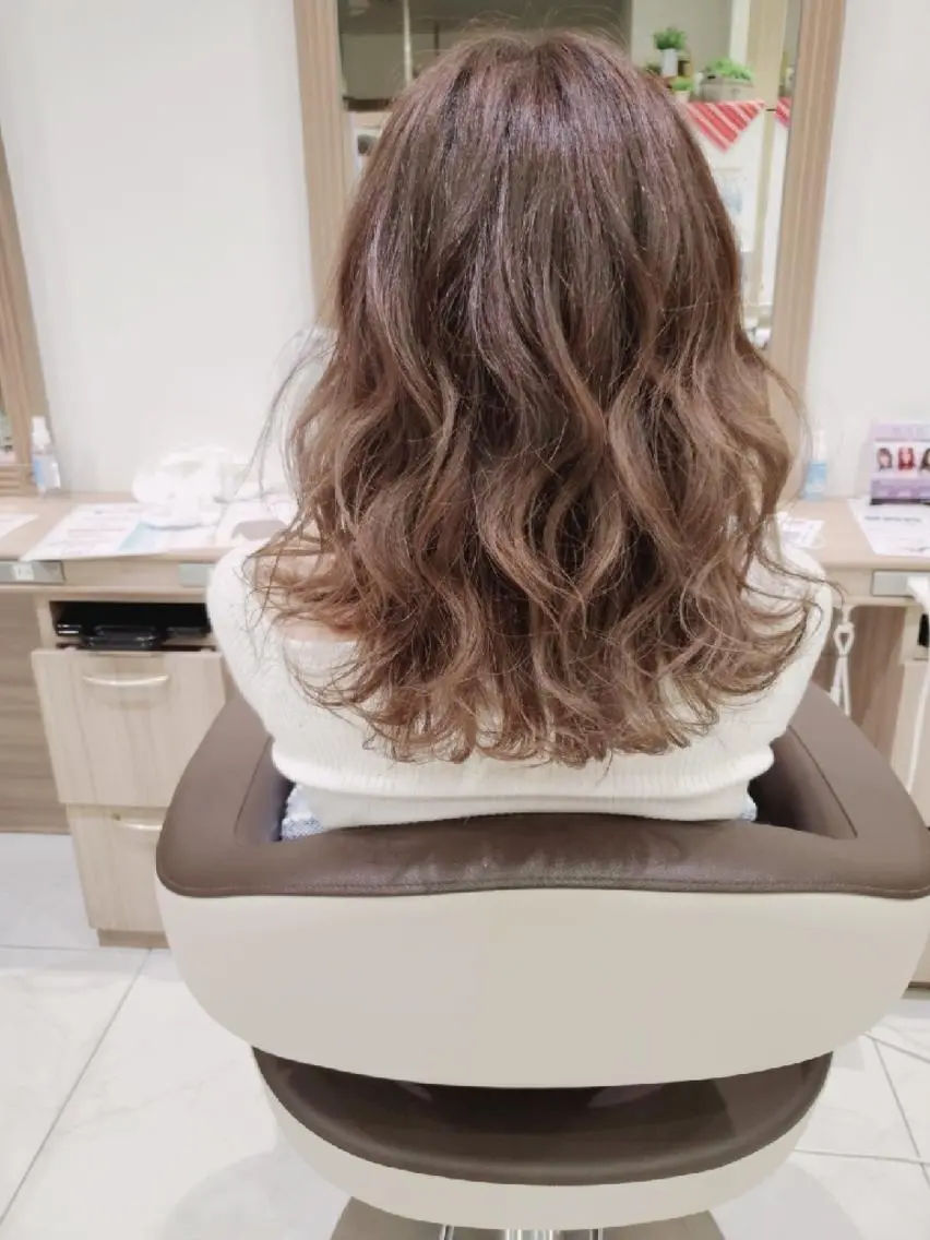 セミロング カラー アッシュ ベージュカラー ブリーチ グラデーションカラー カラー特化🔥中村 和貴<Ash津田沼>のヘアスタイル