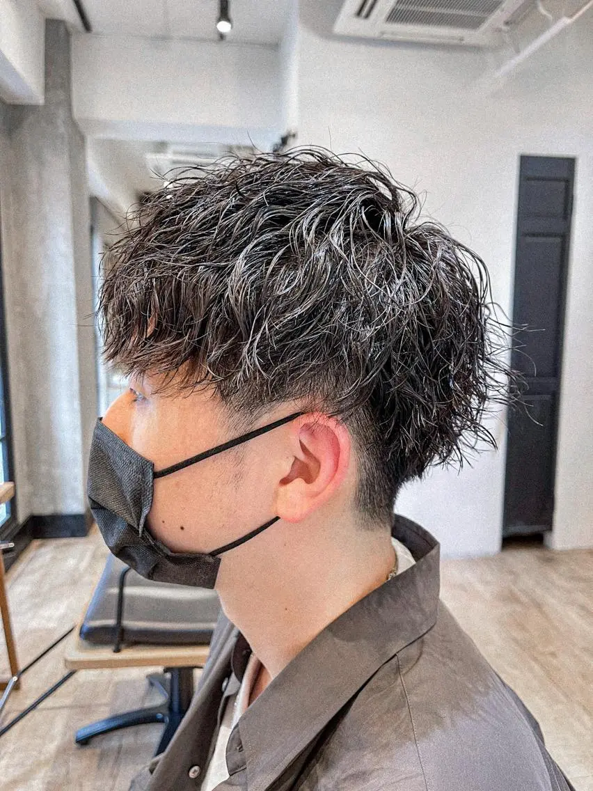ショート パーマ メンズ フェードカット マッシュ メンズパーマ スキンフェード メンズツイストパーマ カット パーマ トリートメント ヘアセット TAKE高崎 メンズパーマ特化のヘアスタイル