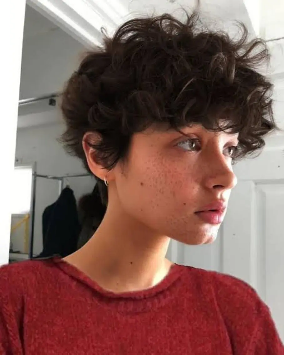 ショート カラー パーマ ヘアアレンジ キッズ ネイル マツエク・マツパ アイブロウ 外国人風カラー カット パーマ ショートヘア原宿 fifth コシのヘアスタイル