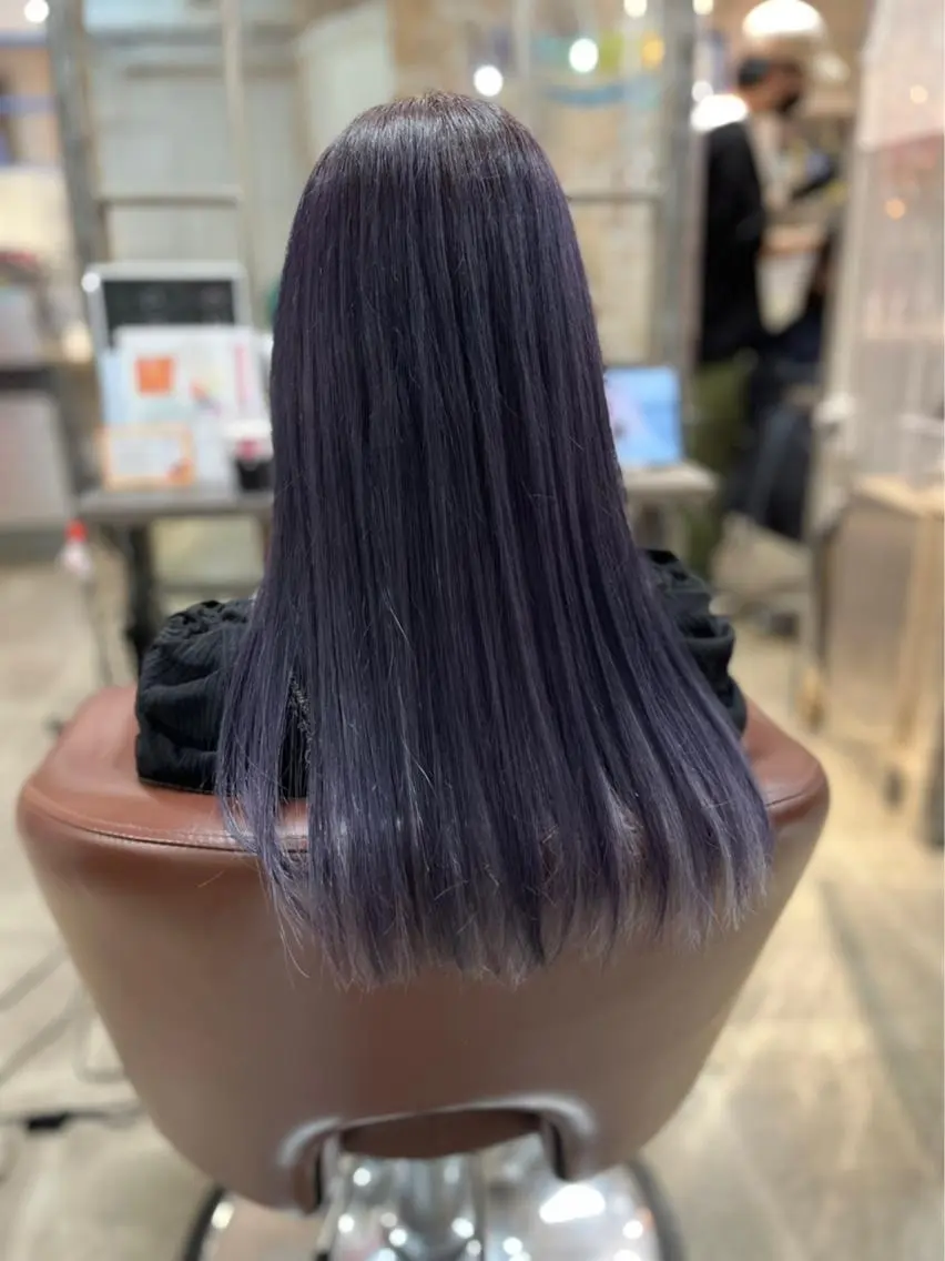 ロング カラー ブリーチ ディープパープル パープルカラー エリアNo.1カラー ⭐️hikaru⭐️のヘアスタイル