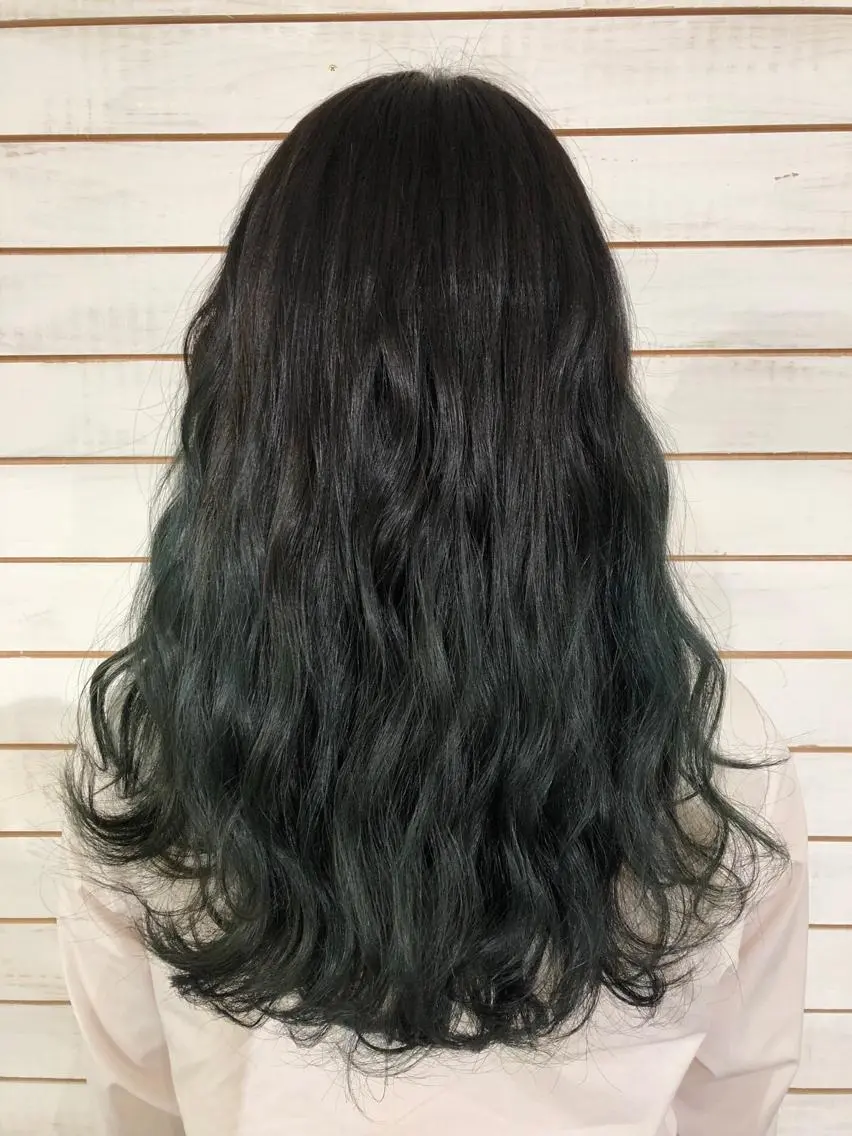 ロング ヘアカラー 🧡艶髪/エクステ 🫧🧡YUKI❄️のヘアスタイル