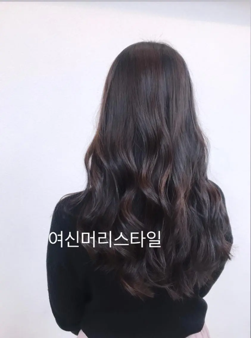 ロング もりたみかこ 美容師お休み中のヘアスタイル