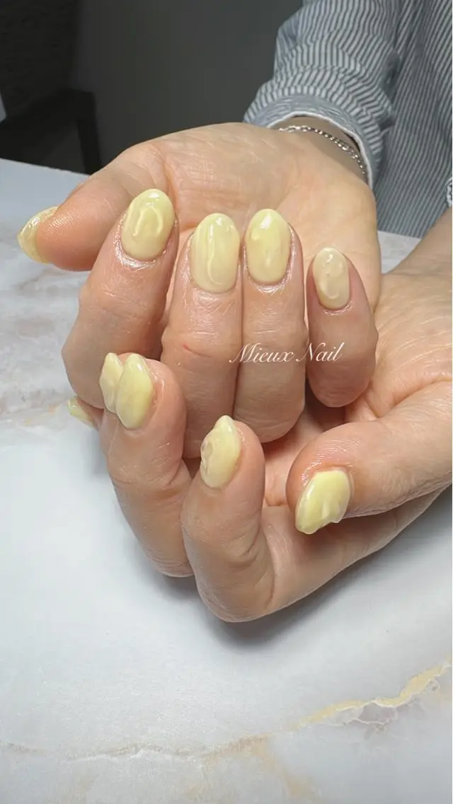 ネイル ブルー ニュアンスネイル オフィスネイル ワンカラーネイル シンプルネイル ハンドネイル 市川 麻衣子のネイルデザイン