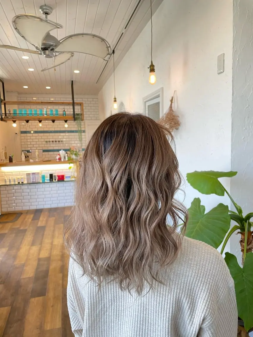 セミロング カラー ヘアカラー 🌸小掛🌸 豊橋外国人風カラーのヘアスタイル