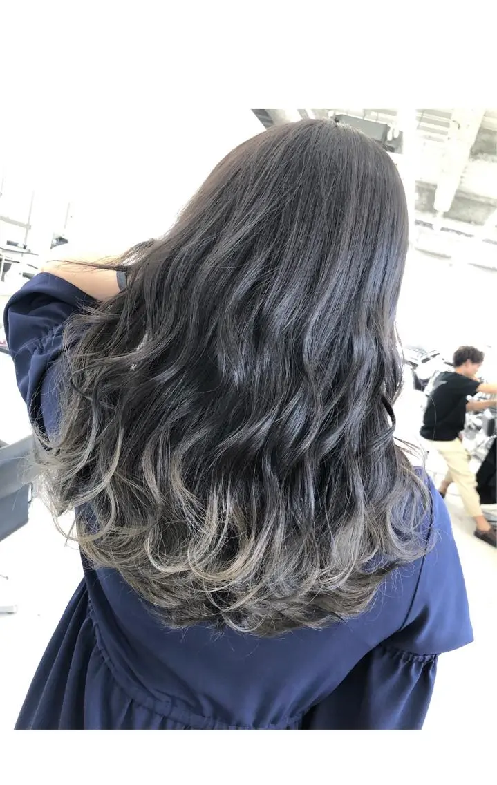 セミロング カラー バレイヤージュ ブリーチ レイヤーカット ✨ブリーチ無し 透明感HIDEのヘアスタイル