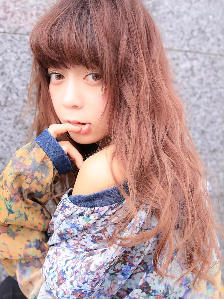 カラー パーマ ベージュカラー ピンクカラー ピンクベージュ シアーピンク Oopsレイヤー 加藤澄都のヘアスタイル