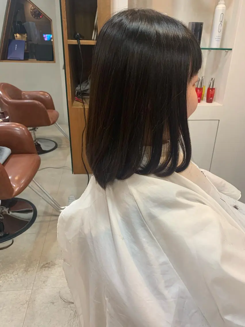 ミディアム 吉田 茉生のヘアスタイル