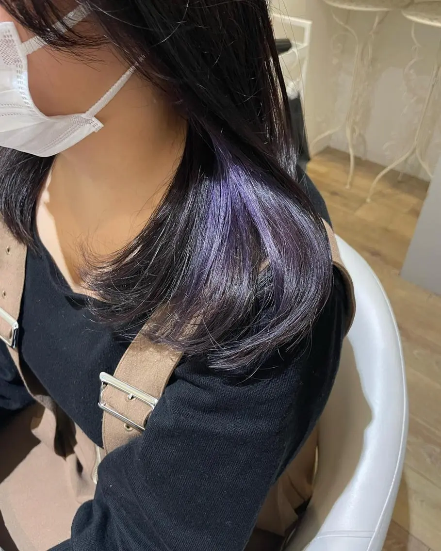 ミディアム カラー パーマ ヘアアレンジ メンズ キッズ ネイル マツエク・マツパ メンズインナーカラー インナーカラー パープルカラー パープル 🫧垢抜けヘア🫧 SHIORIのヘアスタイル