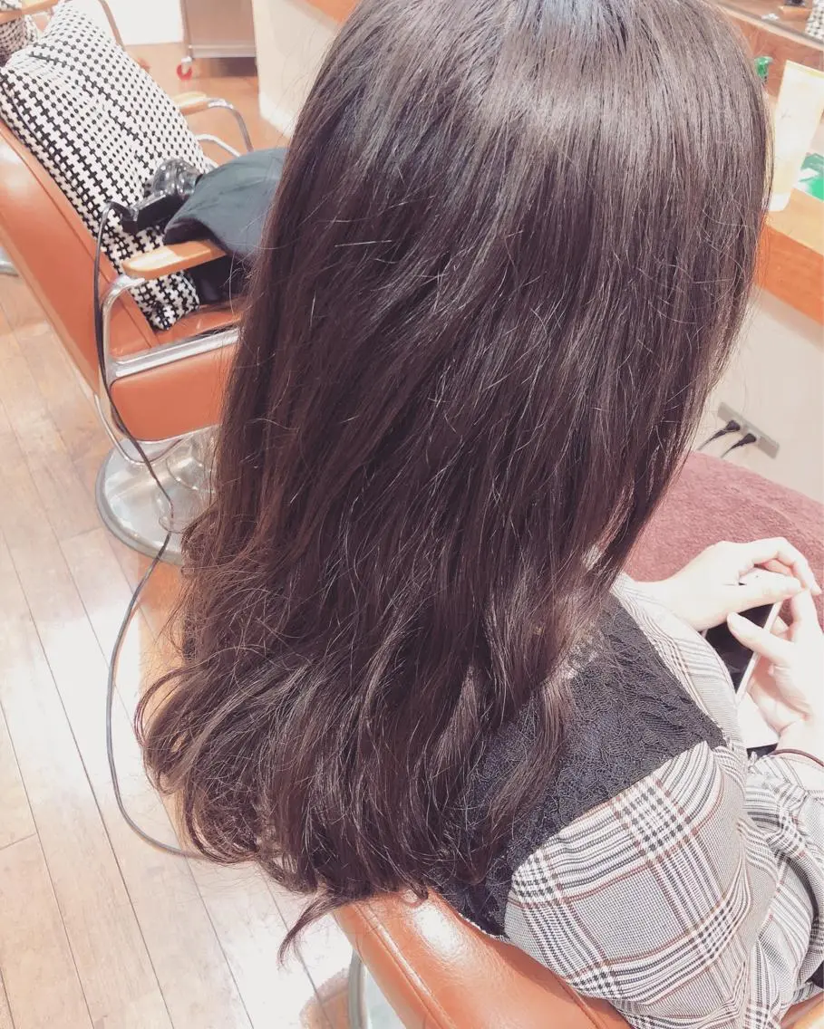 ロング パーマ ロング ストレートパーマ 井上 由希奈のヘアスタイル