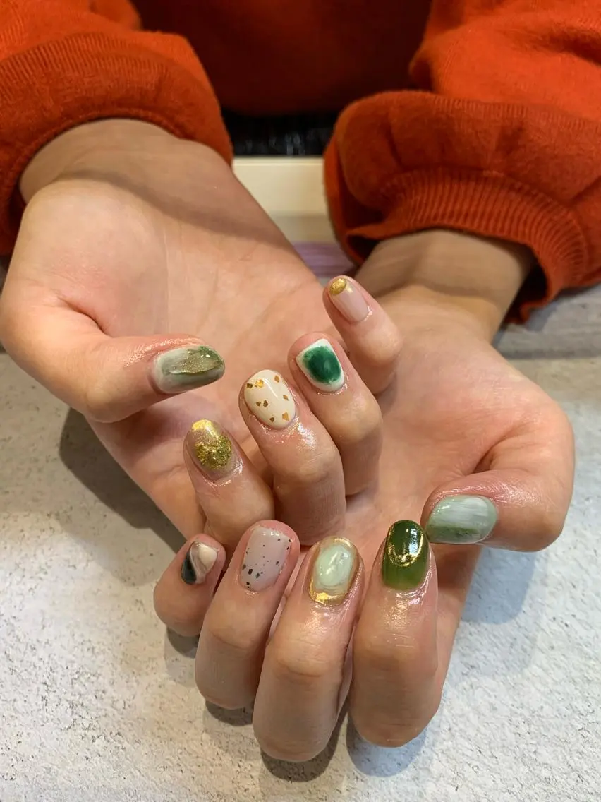 ネイル 持ち込み マキノ ユイのネイルデザイン