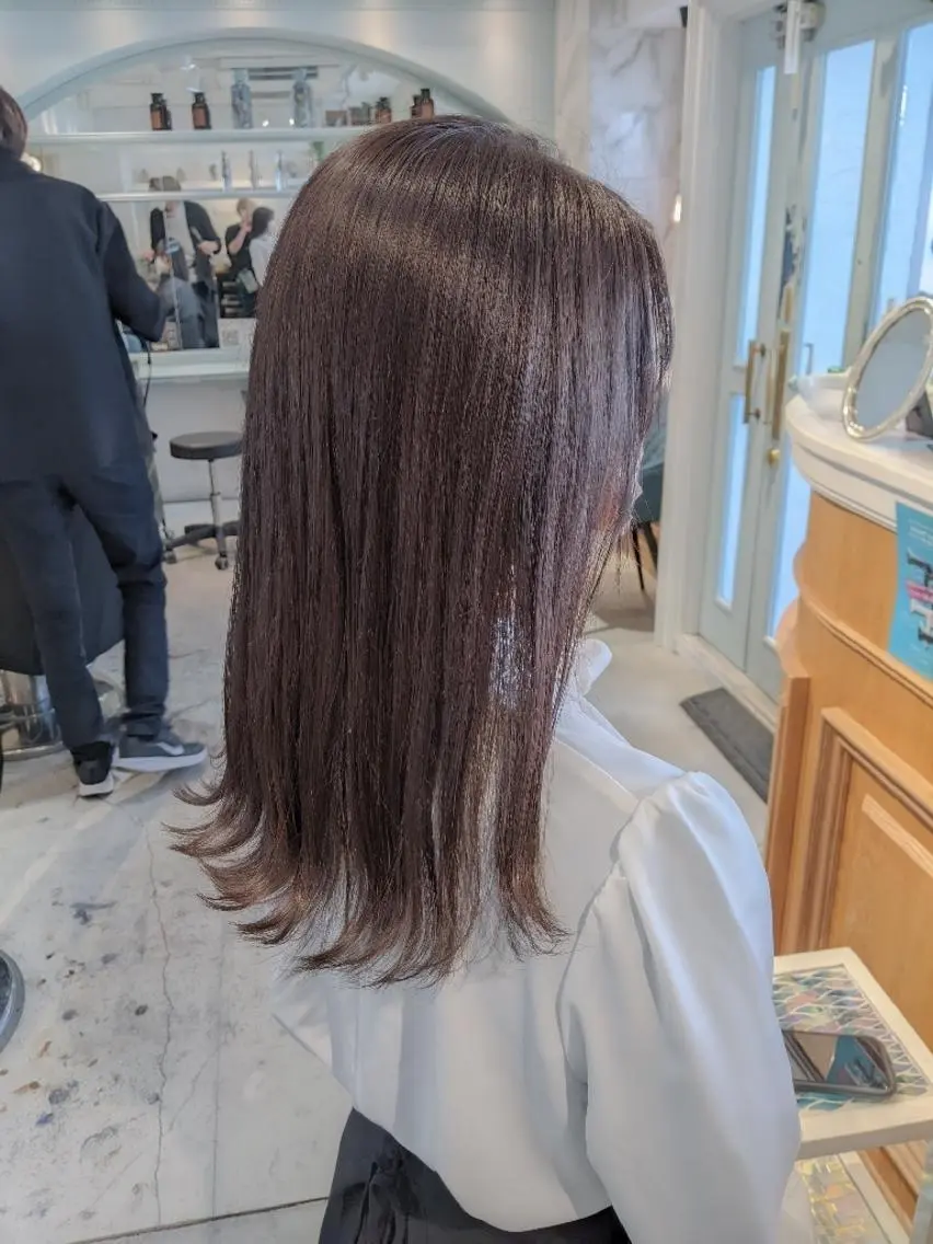 セミロング カット ヘアカラー トリートメント ヘアセット 縮毛矯正/レイヤー 💎やまもとちひろのヘアスタイル