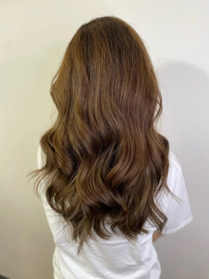 ロング カラー ベージュカラー ブリーチ ブラウンカラー Luzir⭐︎ GEN⭐︎のヘアスタイル