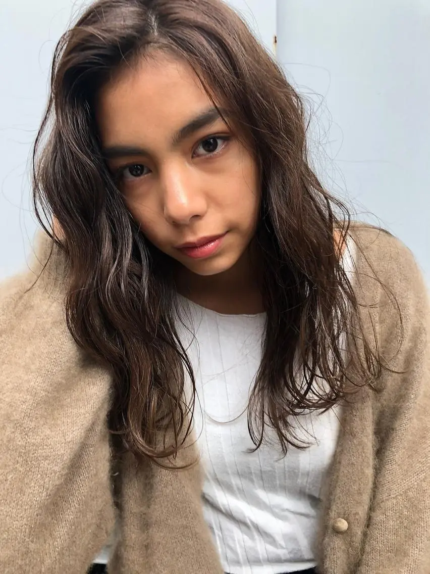 ロング カラー カット ヘアカラー トリートメント 一ノ瀬 暁のヘアスタイル