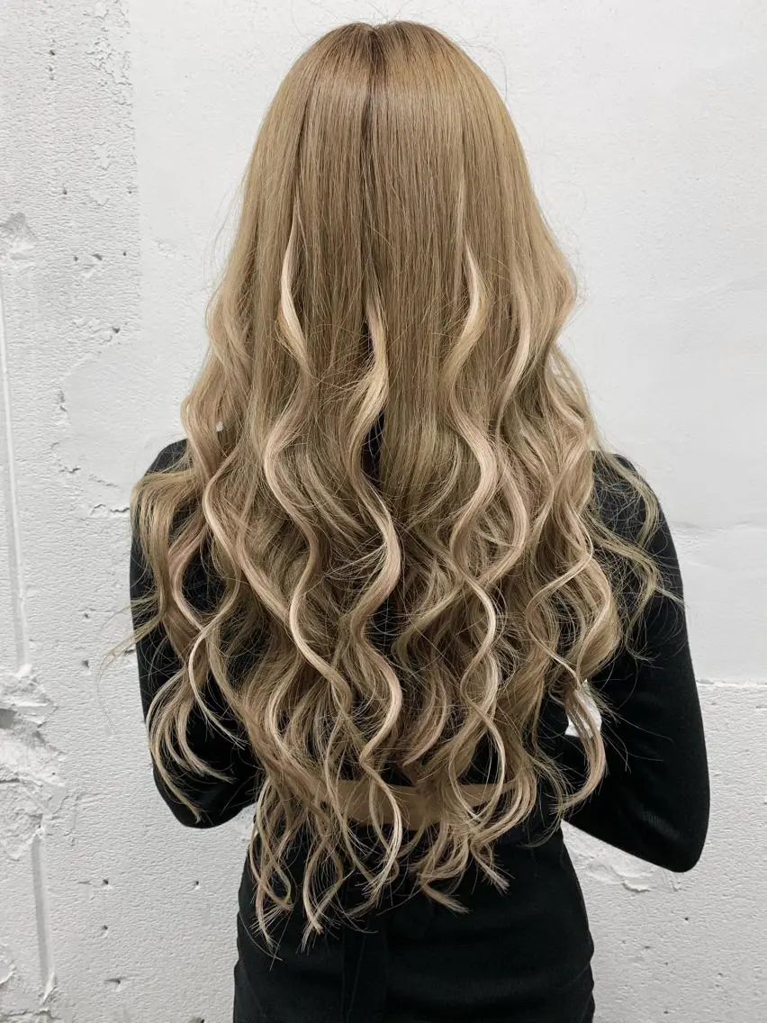 ロング カラー ヘアアレンジ カット ヘアカラー エクステ ヘアセット 🎨カラー満足度 500%💫ヅル💫のヘアスタイル