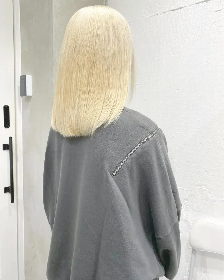 ミディアム カラー ヘアアレンジ 切りっぱなしボブ アッシュ アッシュグレー ベージュカラー 黒髪 ササキカズマ〻透明感 〻色落ち〻赤み消しのヘアスタイル