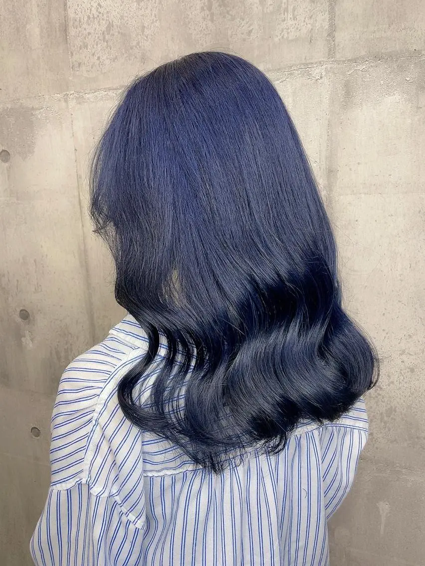 ロング カラー ブルーカラー ネイビーカラー LUXBE LUCE ひなののヘアスタイル