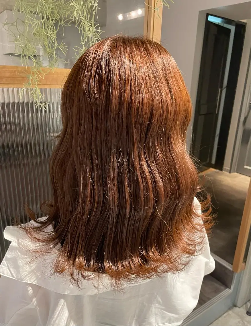カラー オレンジ ミルクティーベージュ ブリーチ🖤サヤカのヘアスタイル
