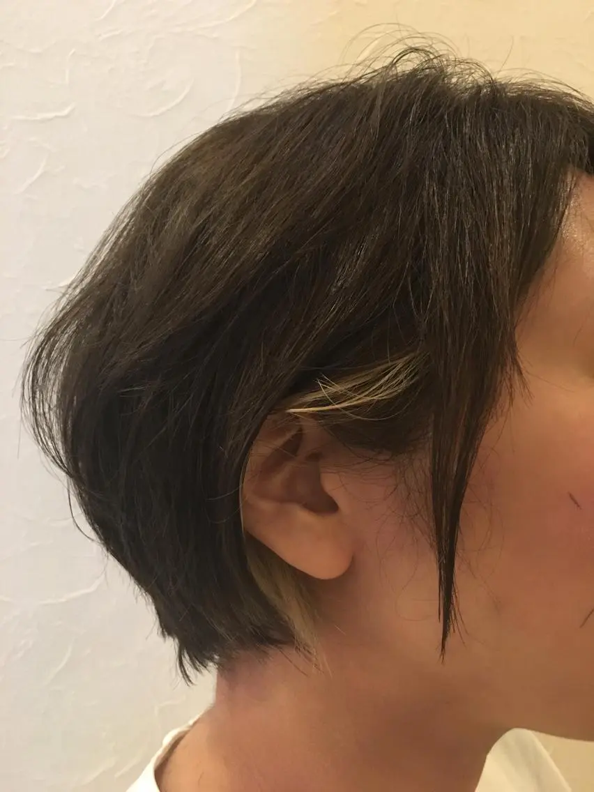 ショート カラー インナーカラー IVY villa Suzu.のヘアスタイル