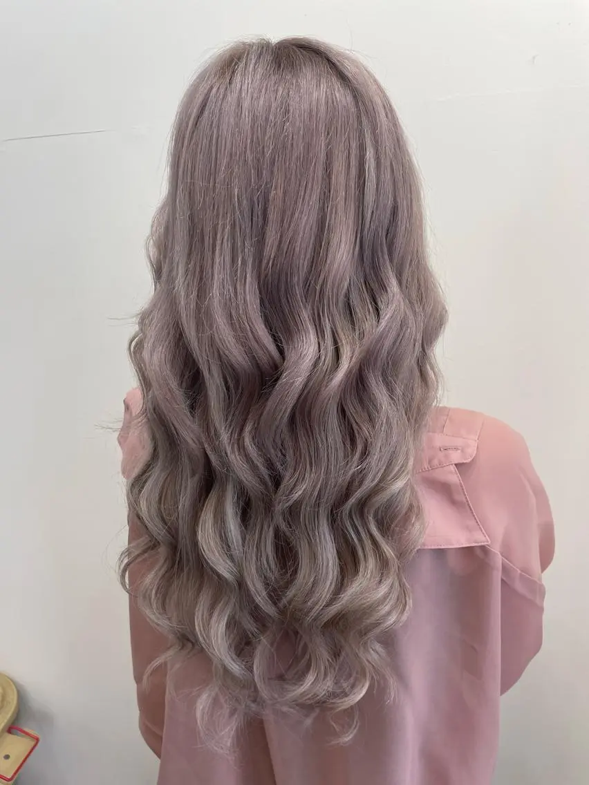 ロング カラー シールエクステ バレイヤージュ ブリーチ ケアブリーチ ダブルカラー ヘアカラー エクステ WEST OLAND加藤圭介のヘアスタイル