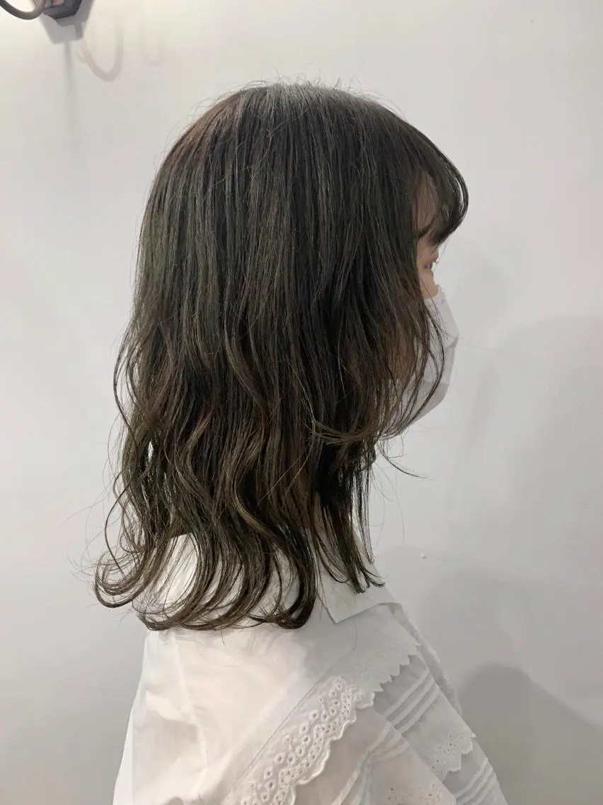 ミディアム カット ヘアカラー トリートメント 舘谷 愛莉のヘアスタイル