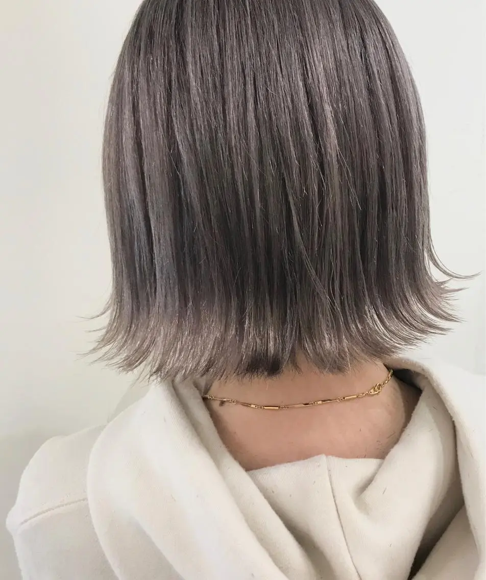 カラー シルバー 窪田 椋介のヘアスタイル