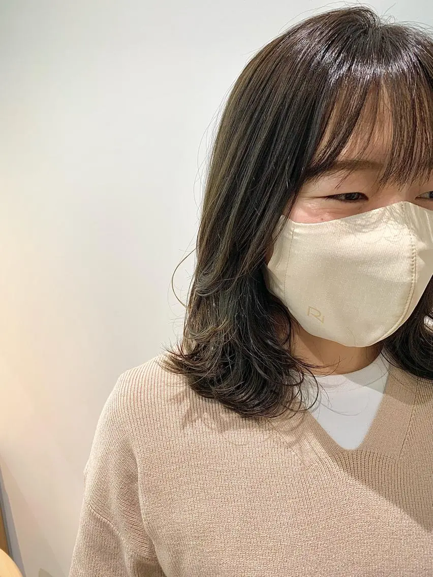 ミディアム カラー ヘアアレンジ ベージュカラー オリーブベージュ 透明感カラー ボブ 髪と心を整える美容師のヘアスタイル