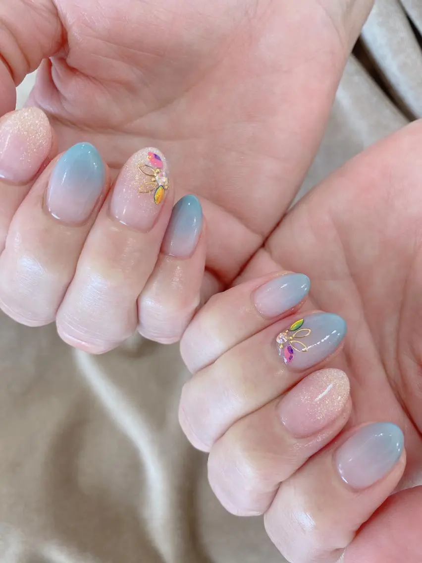 ネイル ブルー グラデーション ハンドネイル nailsalon ∞ ﾐｶﾅﾙ ∞のネイルデザイン