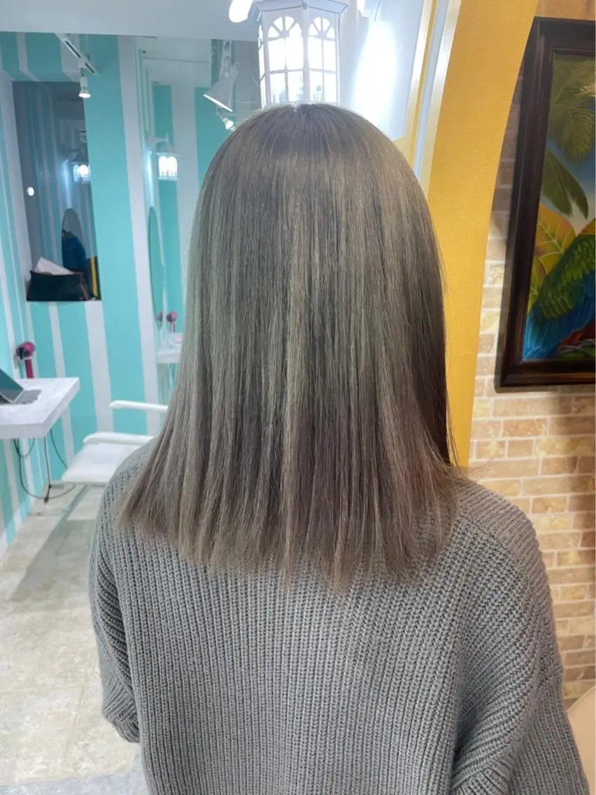 セミロング 原 千景のヘアスタイル