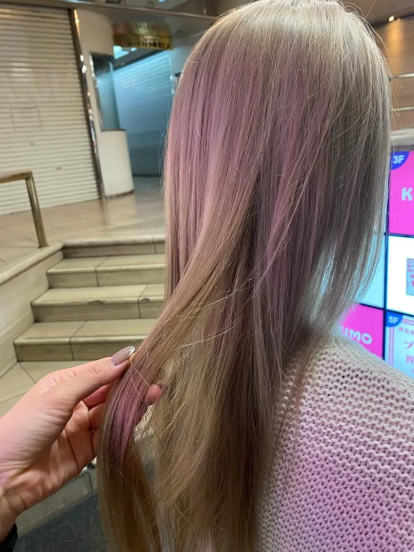 カラー ヘアカラー Milk Tea YUNAのヘアスタイル