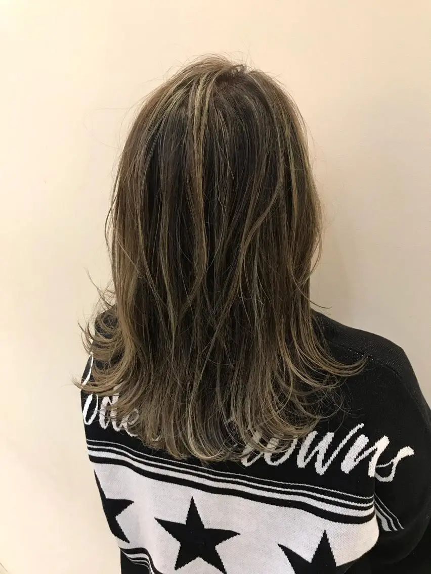 カラー バレイヤージュ カット ヘアカラー 松本 潔樹のヘアスタイル