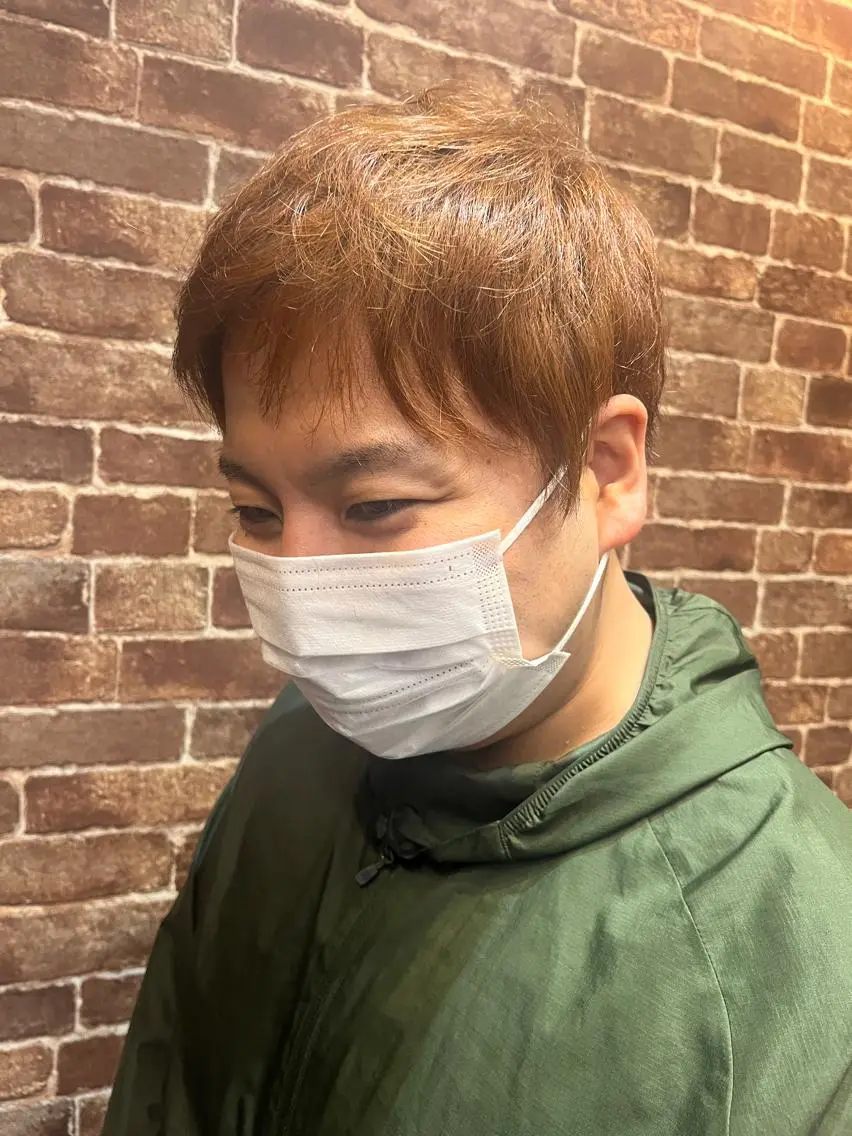 ショート ヘアアレンジ メンズ マツエク・マツパ アイブロウ メンズパーマ ケアカラー ピンクブラウン 眉カラー メンズアイブロウ 久木原 ゆりのヘアスタイル