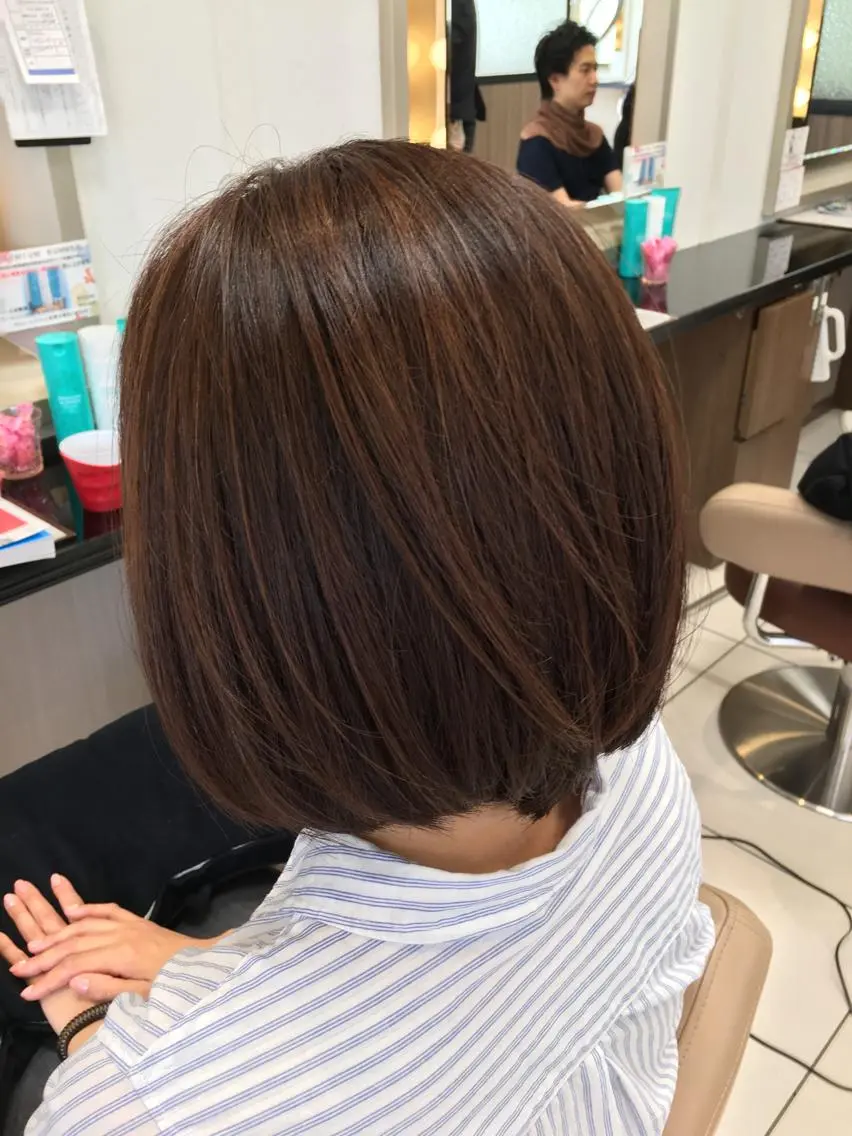 ミディアム カラー カット ヘアカラー トリートメント 日野 祥のヘアスタイル