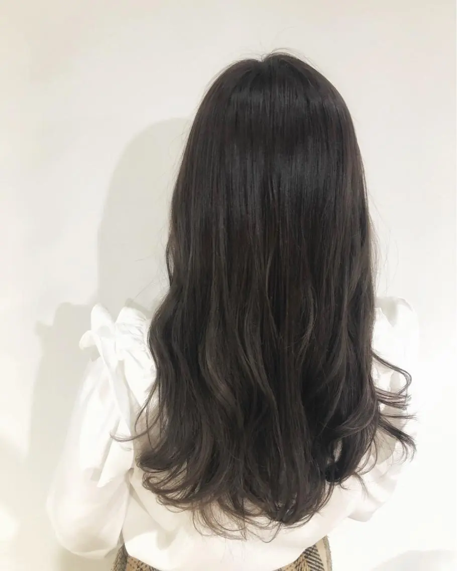 ロング カラー グレージュ ヘアカラー トリートメント 🍊新宿南口🍊 ERINAのヘアスタイル