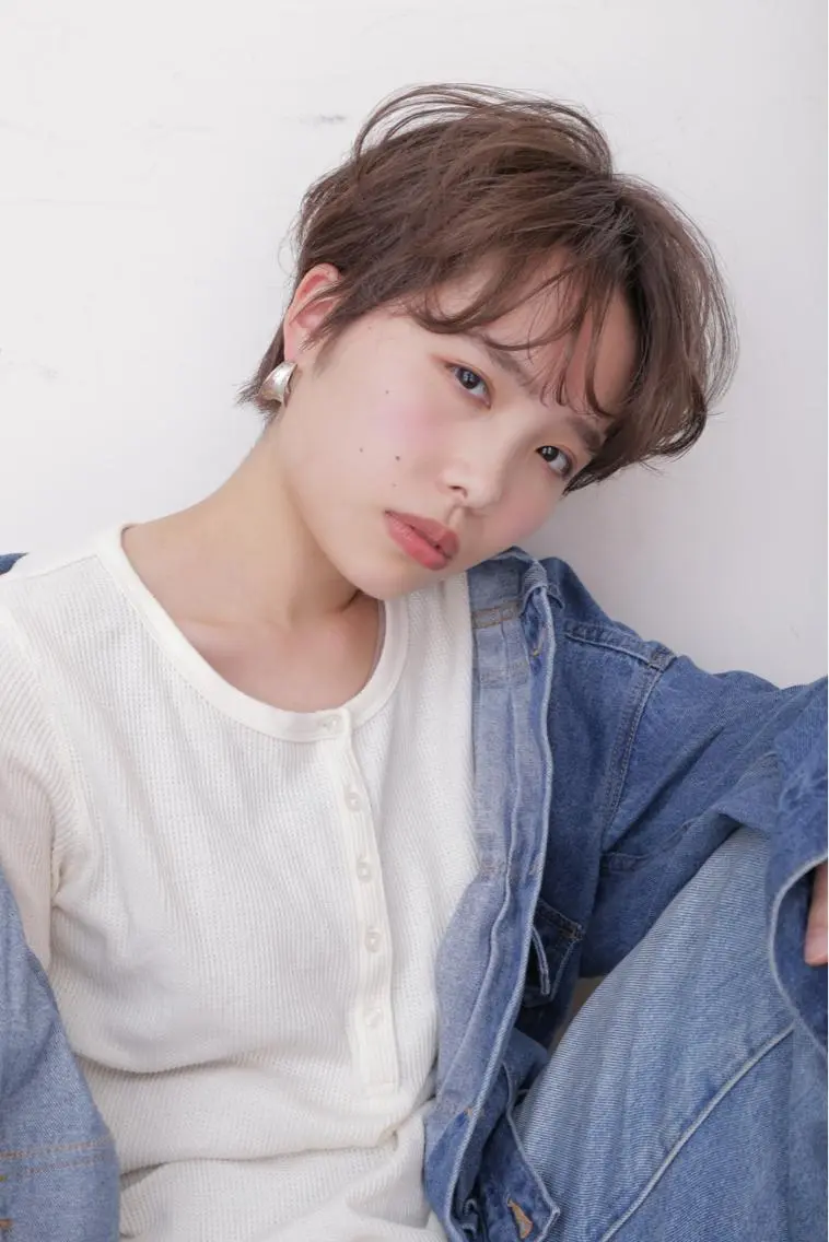ショート e rikaのヘアスタイル