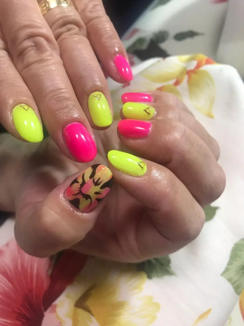 ネイル ハンドネイル NAIL Nutsのネイルデザイン