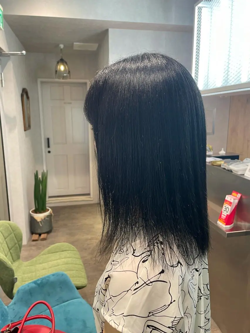 ミディアム カラー 透明感カラー ヘアカラー ナチュラル透明感🌱 小山美樹子のヘアスタイル
