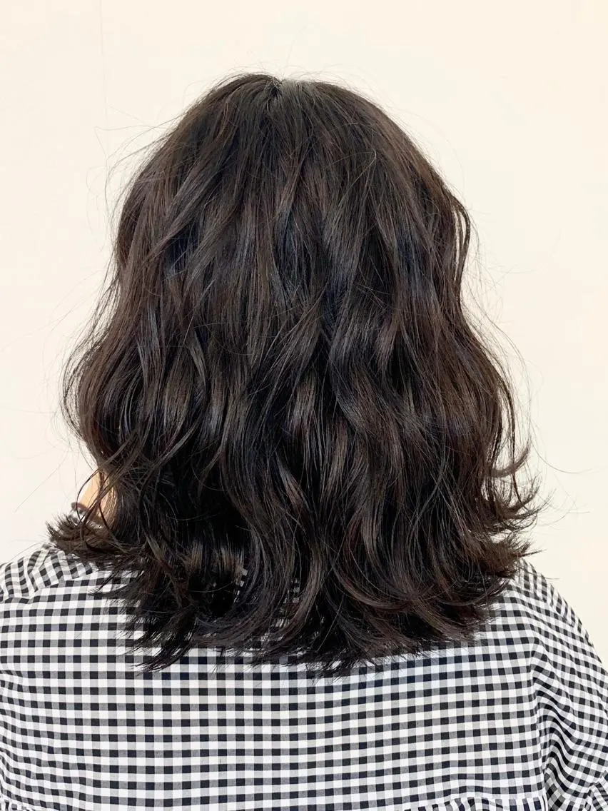 ミディアム 穐田 司樹のヘアスタイル