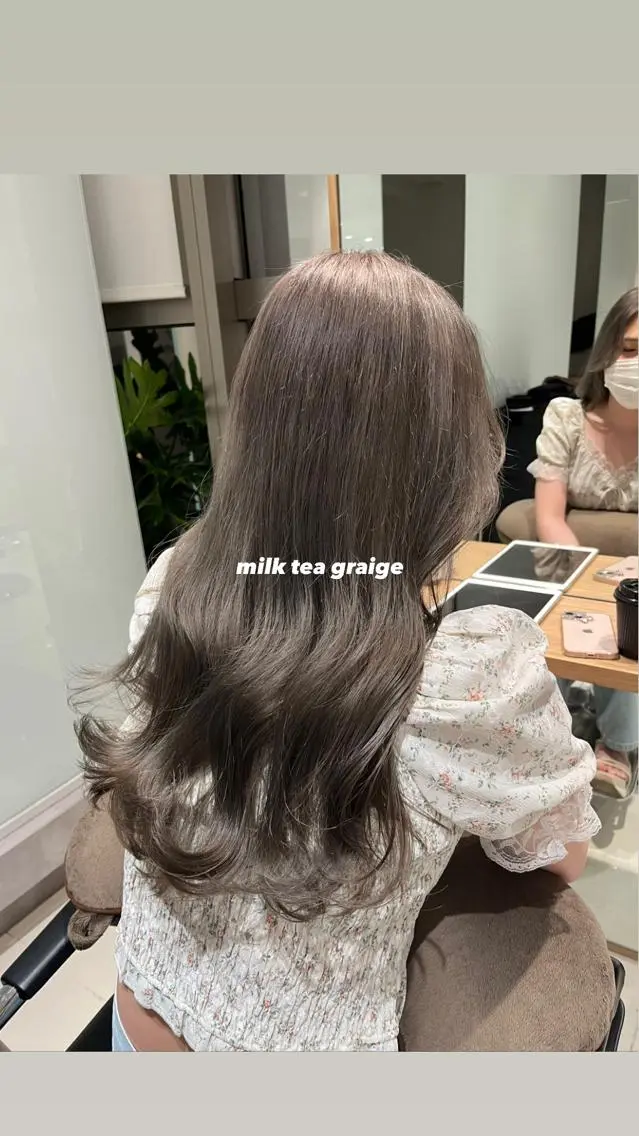 ロング カラー ヘアアレンジ ブリーチ 透明感カラー グレージュ ミルクティーグレージュ MAYU/上質ハイト ーン/レイヤーのヘアスタイル