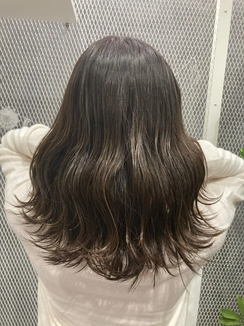 ミディアム カラー カット ヘアカラー 💎髪質改善💎 西森千夏のヘアスタイル