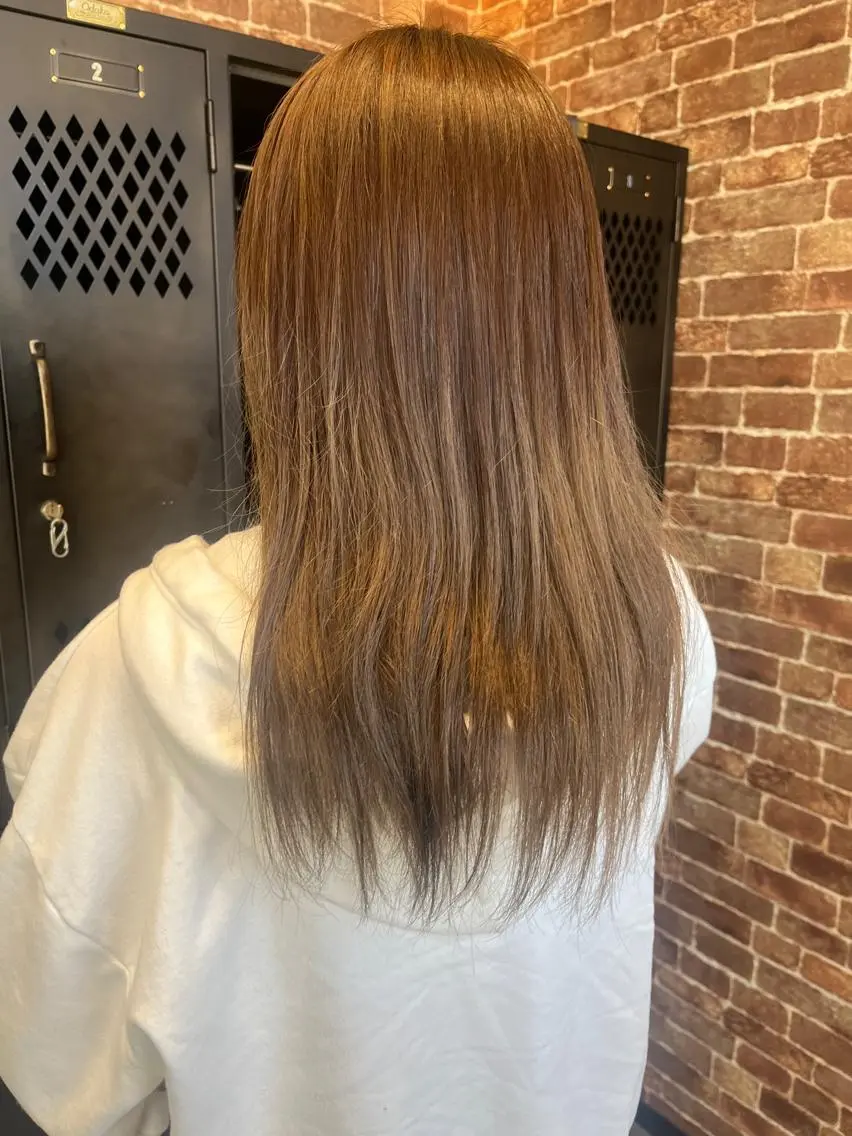 ミディアム カラー パーマ ヘアアレンジ メンズ キッズ ネイル マツエク・マツパ アイブロウ メンズブリーチ メンズハイライト メンズインナーカラー メンズ韓国風 ブリーチ 久木原 ゆりのヘアスタイル